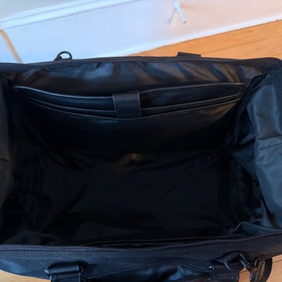 Beis The Weekender in Black - Picture 6 of 6